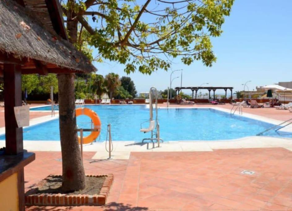 Duquesa, Vistas Panoramicas Al Mar Apartment Торемолинос Екстериор снимка
